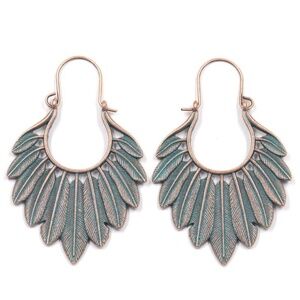 **COSETTA* Vintage Leaf Design Fashion Earrings